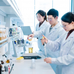 正一特四大核心优势：精细工艺、一料匠心、精准营养、守护健康